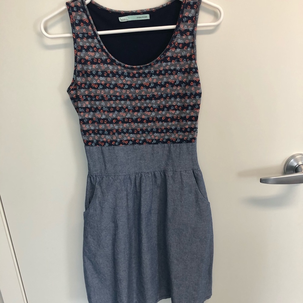 Super cute Maurices dress with pockets